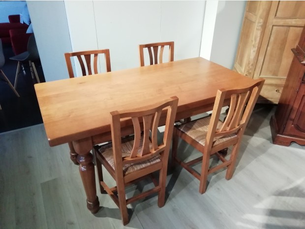 Tavolo classico Produzione artigianale Tavolo e 4 sedie Rovere tinto