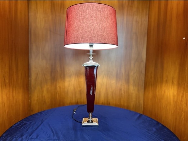 Lampada da tavolo classica Produzione artigianale Lampada da tavolo rossa - Sheffield Jordan