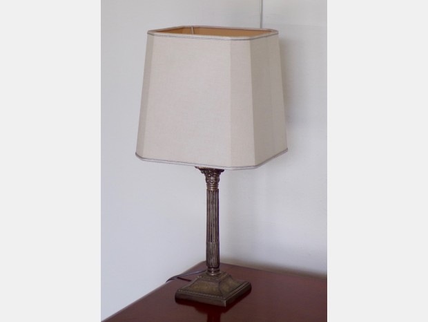 Lampada da tavolo classica Produzione artigianale Antique