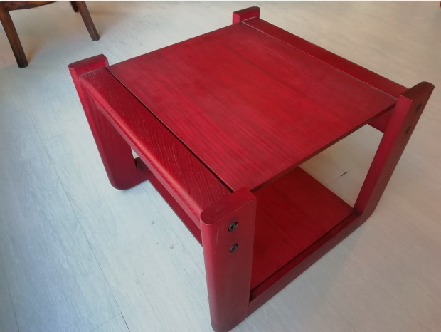 Tavolino classico Produzione artigianale Tavolino Rosso