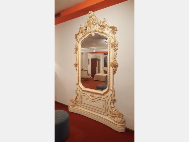 Specchio classico Arnaboldi Interiors SPECCHIERA  VERSAILLES