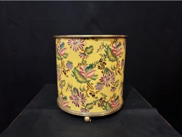 Complemento d'arredo Produzione artigianale Caspò coppa porcellana e bronzo - giallo con fiori